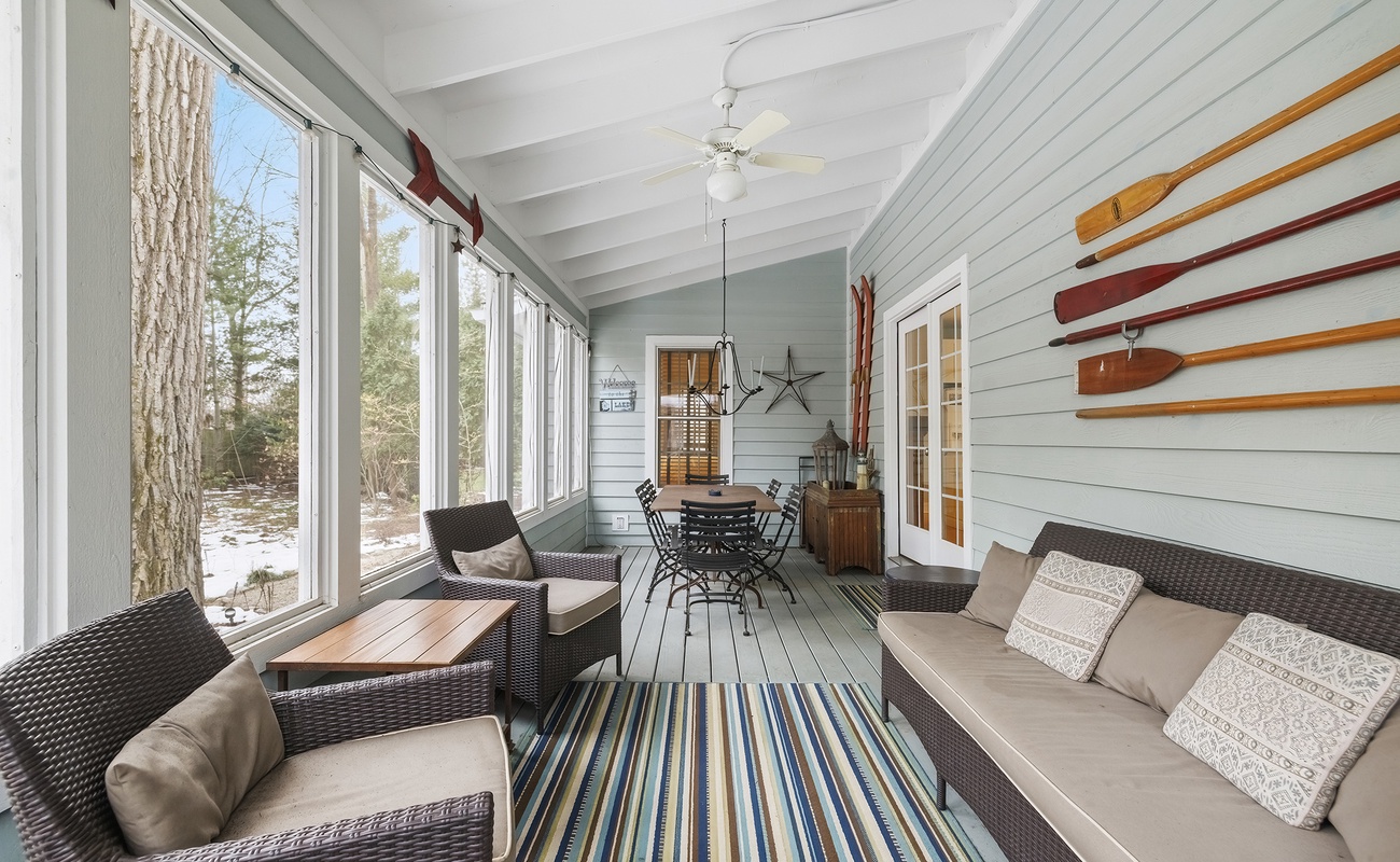 Star Cottage has a beautiful screened porch.
