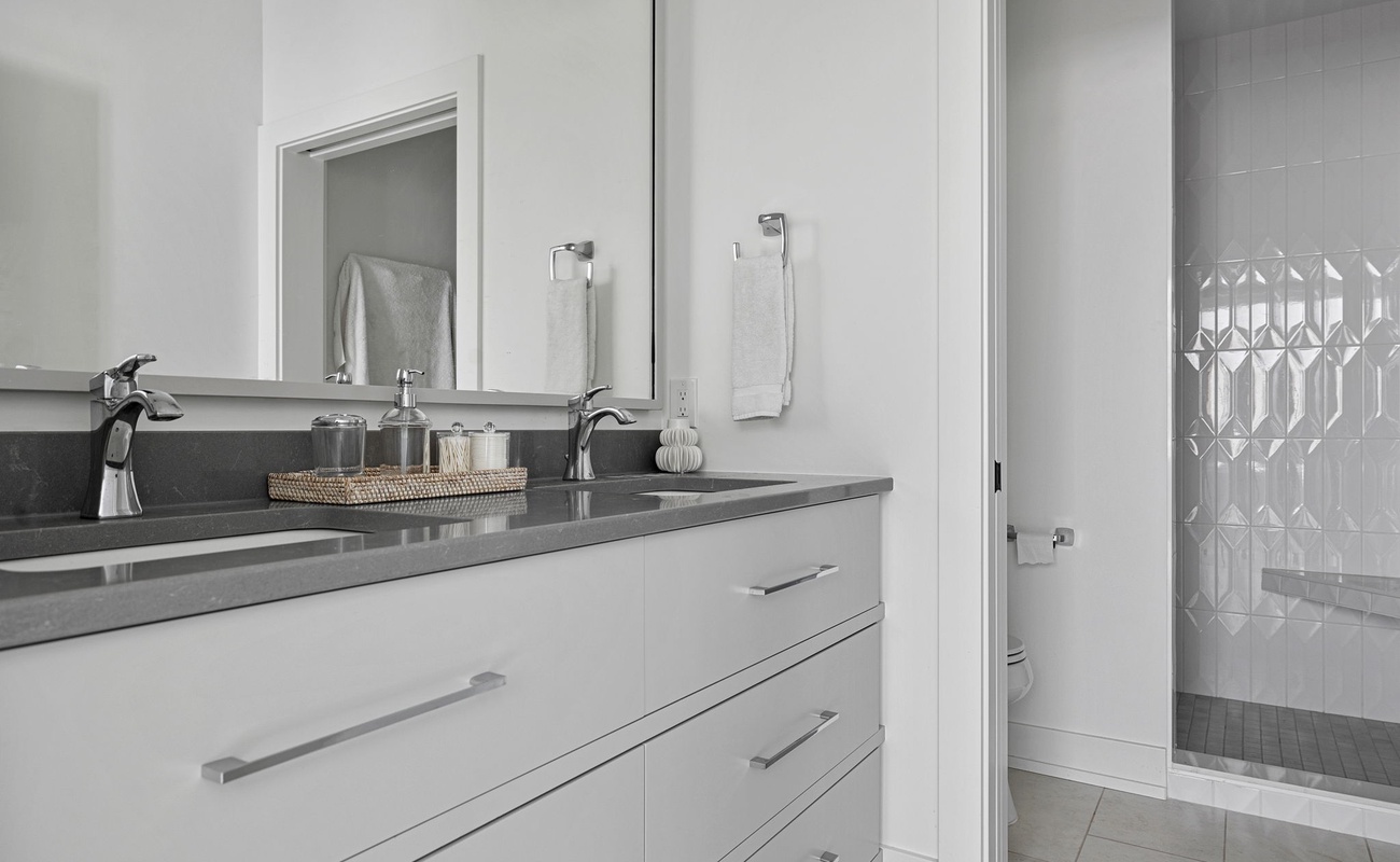 Embrace the perfect blend of luxury and minimalism.