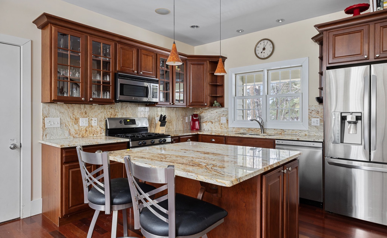 Guests say there's more joy in cooking when you've got all top-end appliances