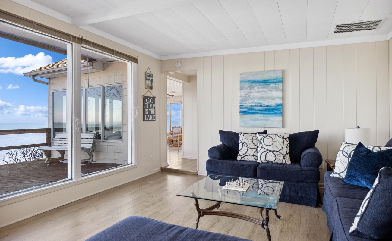 Sit back and say view la la!