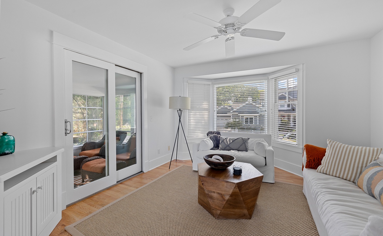 This intimate sitting room is wonderful for catching up with family & friends.