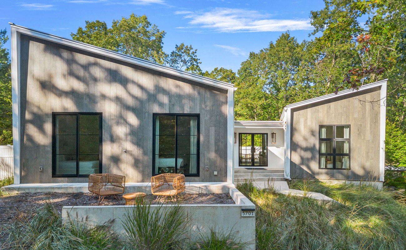 A stylish retreat surrounded by nature’s beauty.