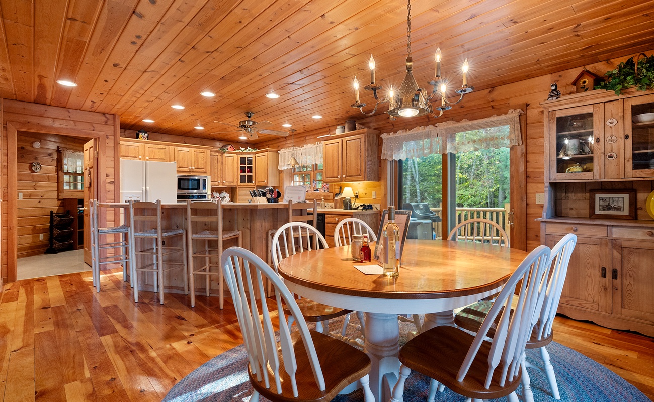 Seamlessly serve meals from kitchen to table.