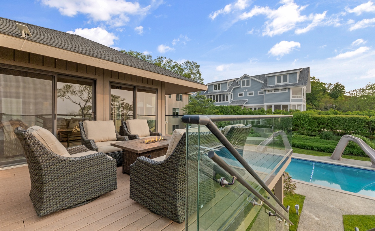 Toast the sunset, then take a dip—poolside luxury awaits.