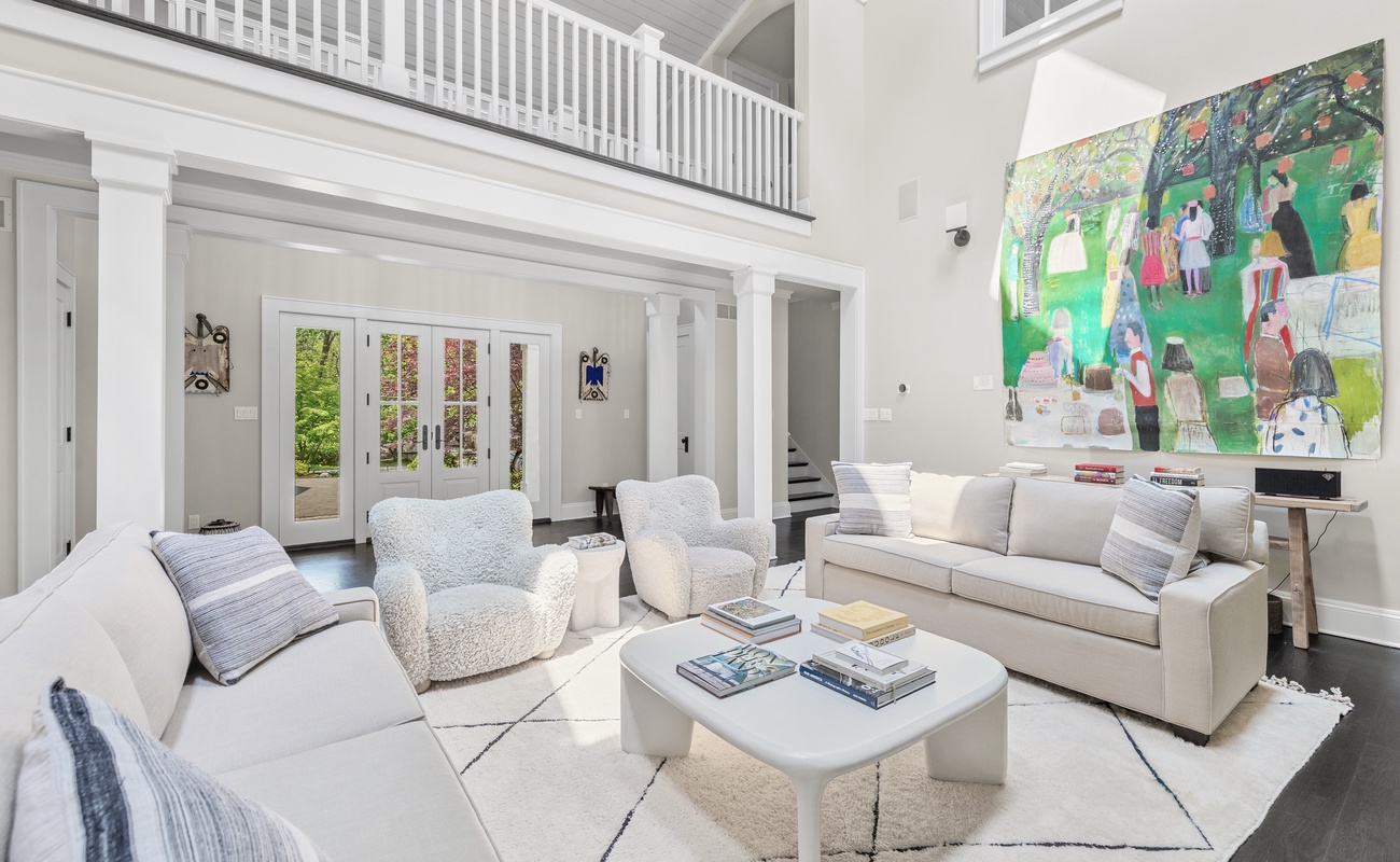 Live stylishly, this chic space blends form, fun, and function.