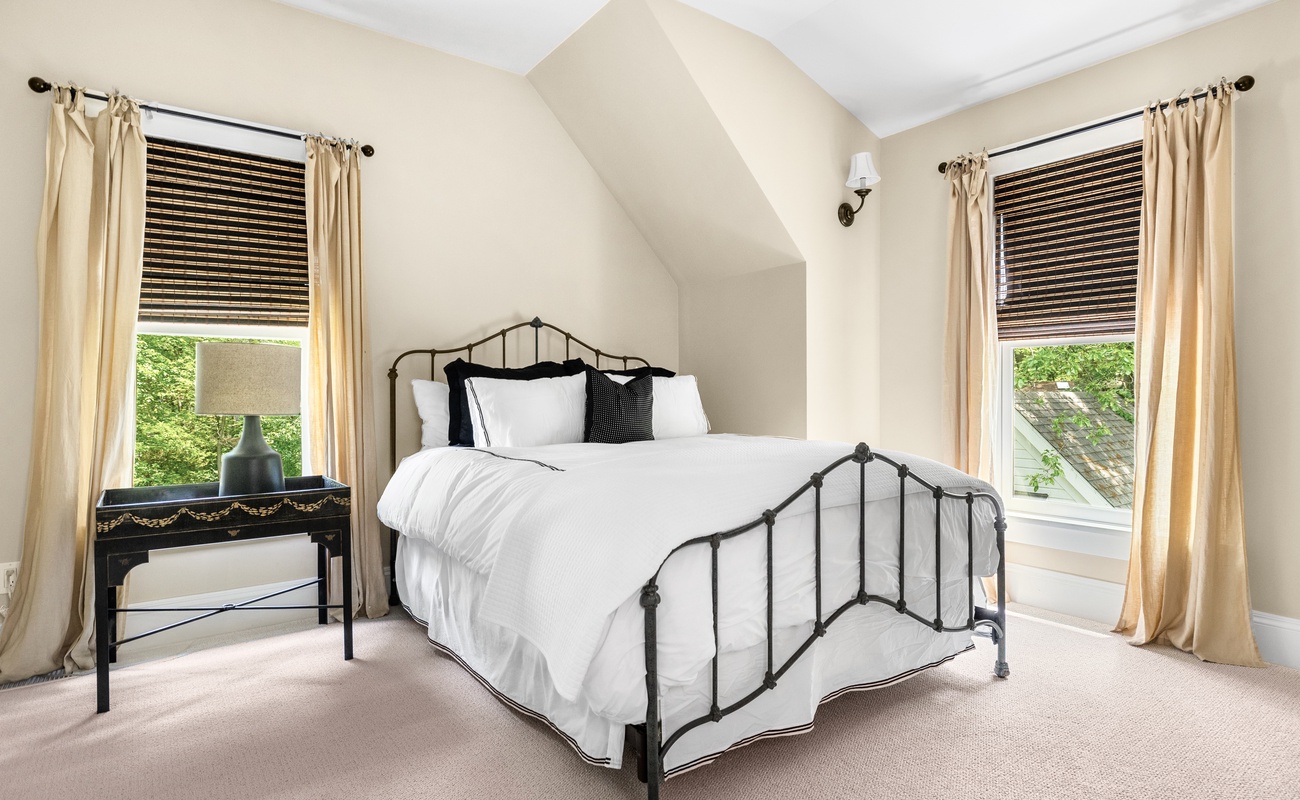 Bedroom 2 is on the upper level & has a queen-size bed.