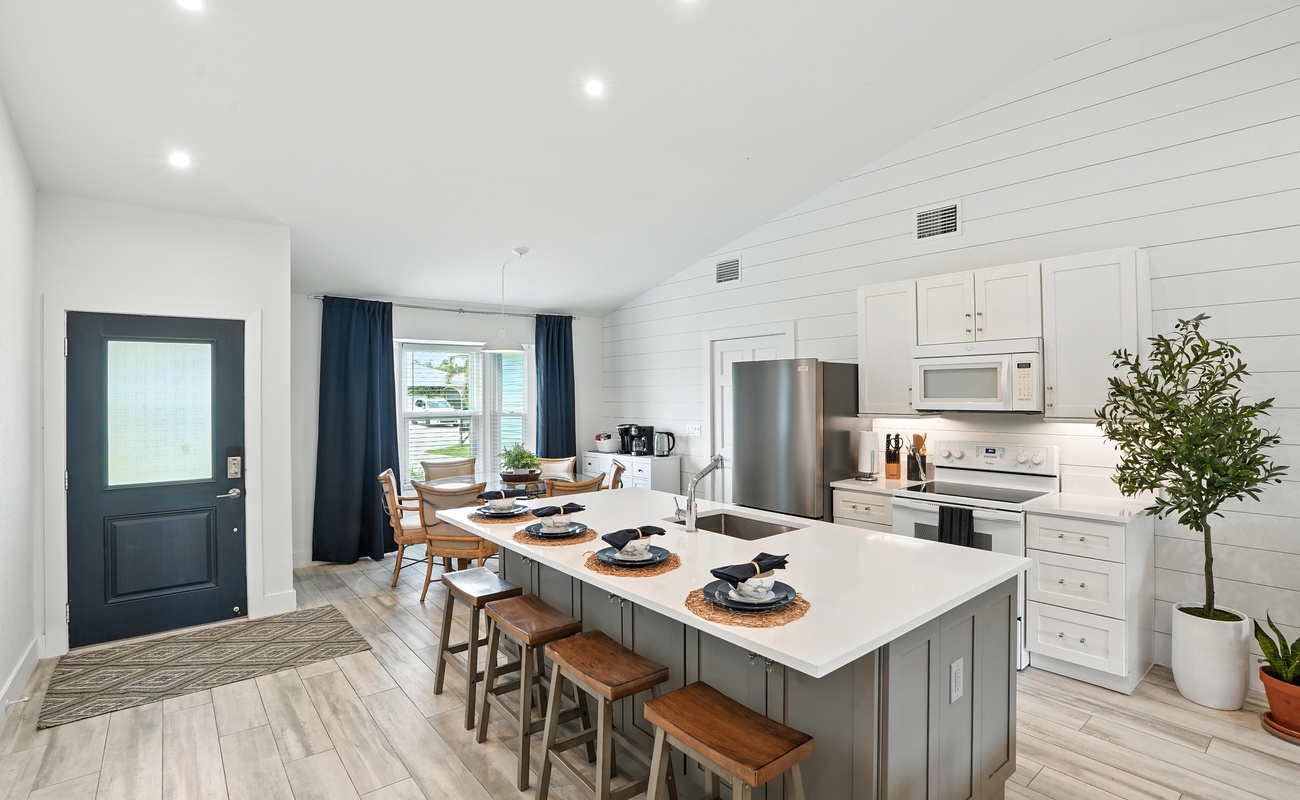 A perfect welcome: bright, breezy, and beautifully styled.