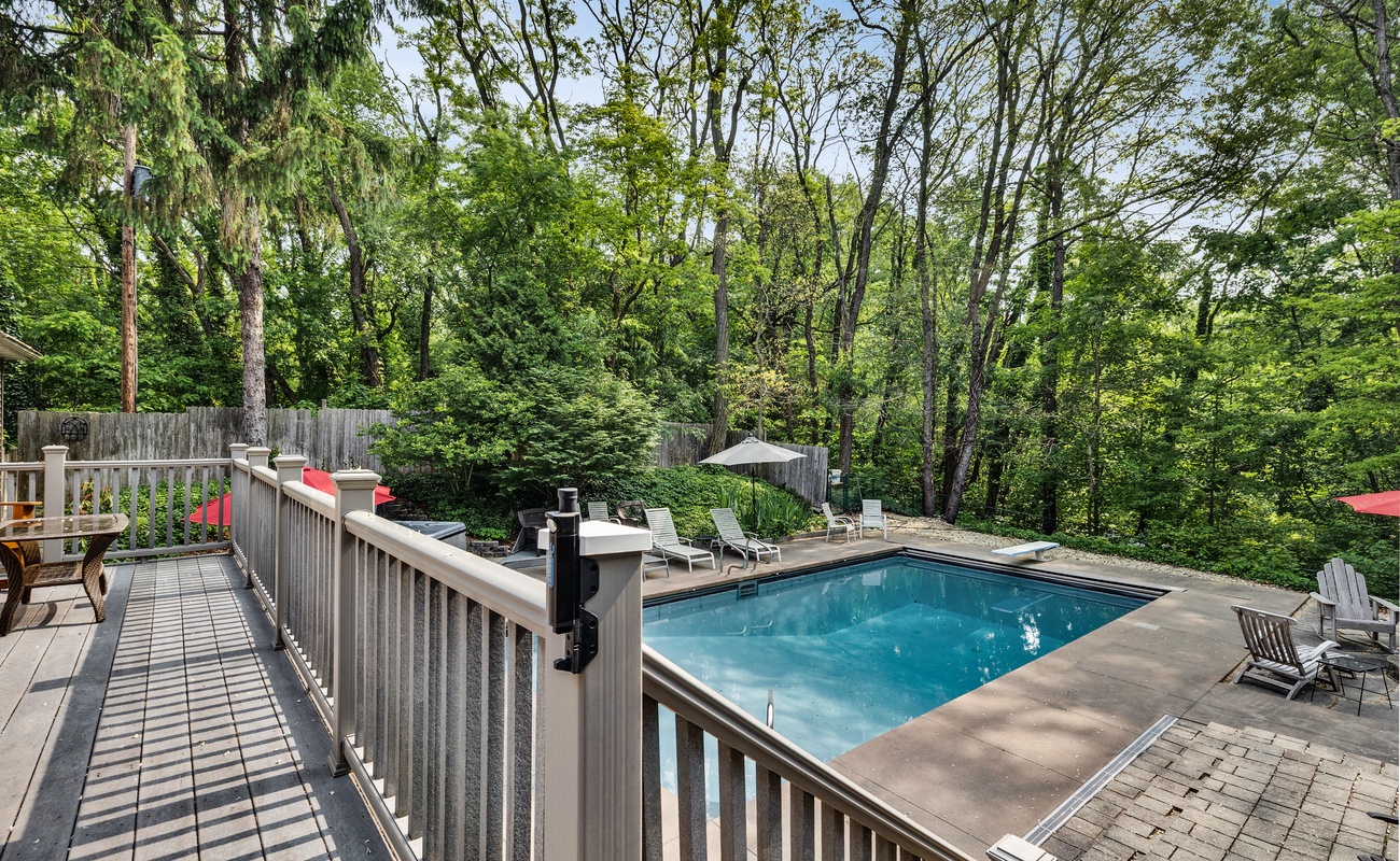 Where sun-drenched serenity meets cool perfection.