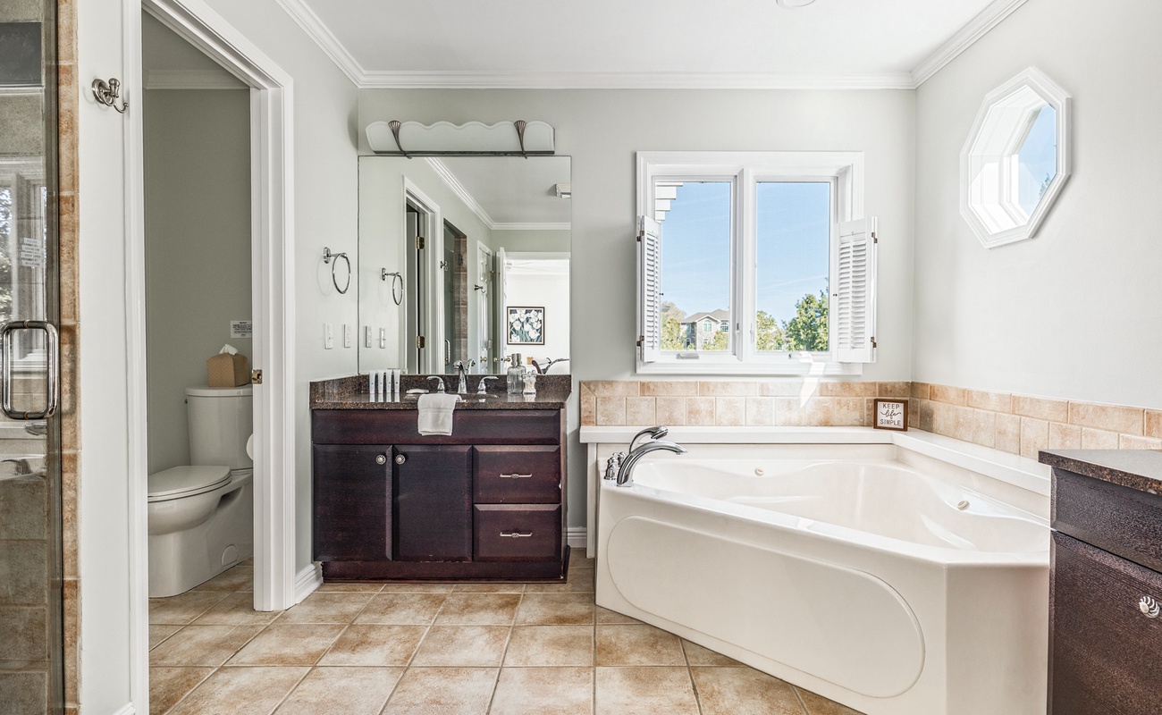 Light pours in, the water warms up, and your vacation just leveled up.