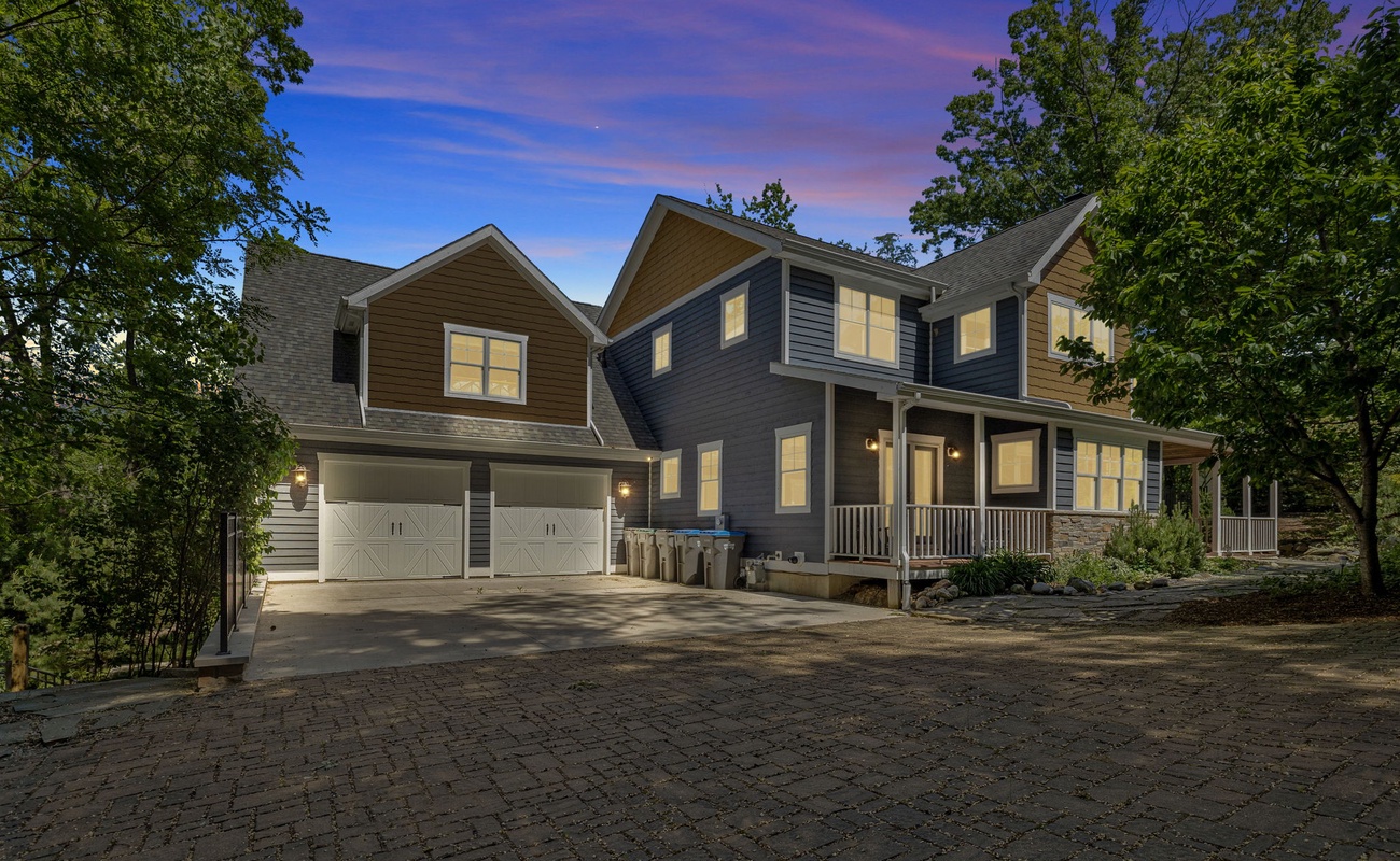 We can't wait to host you at the Moose House!