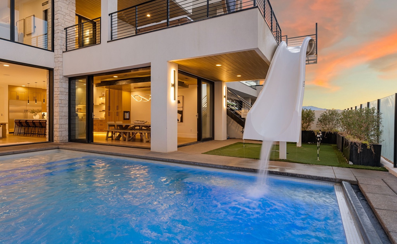 Private Pool + Waterslide