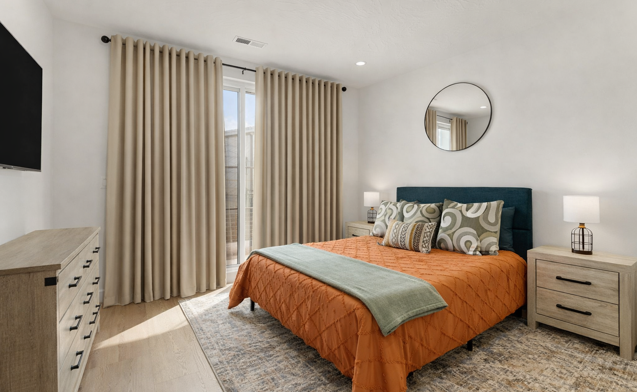 Queen Bedroom