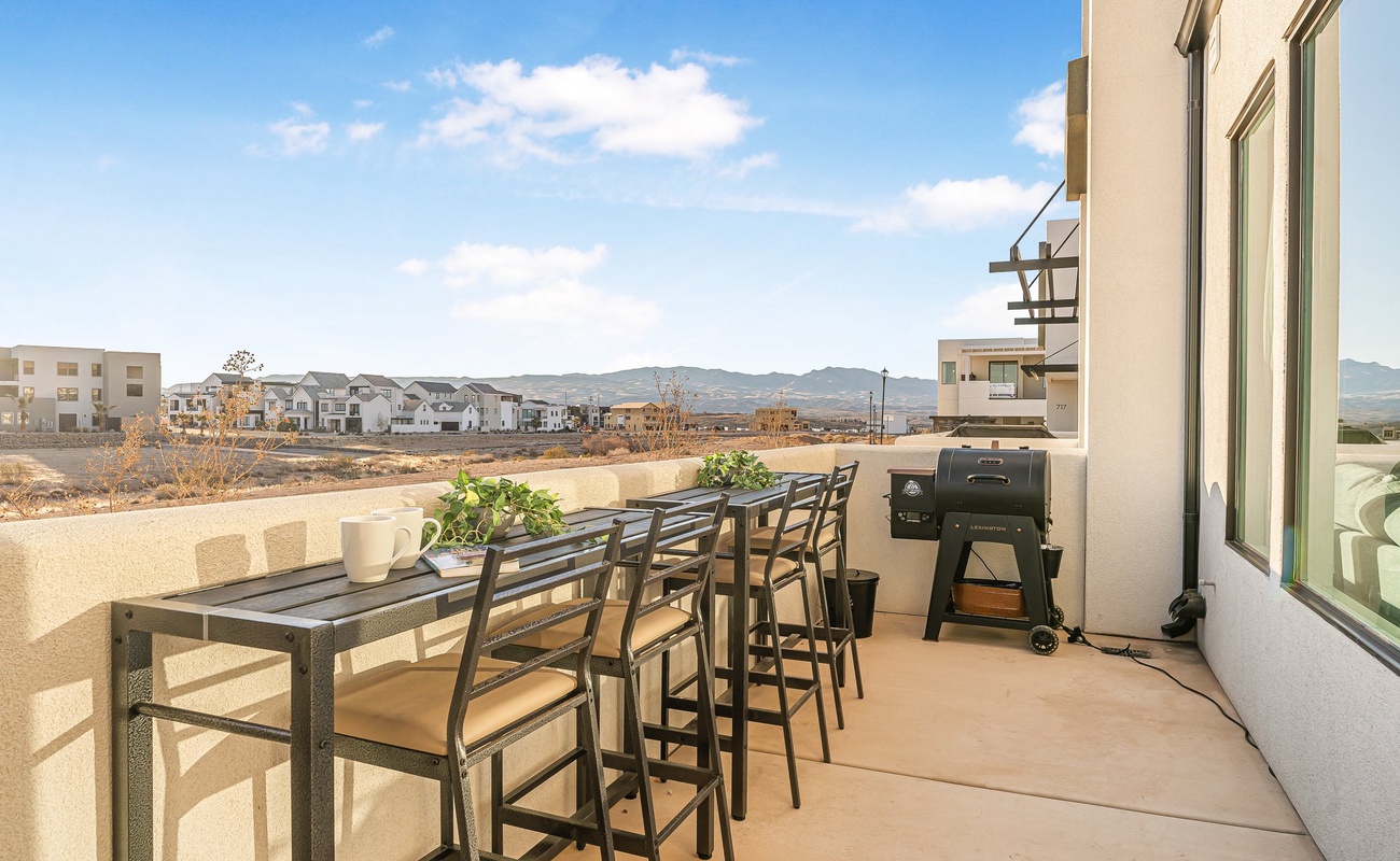 Deck Bar Seating and Grill