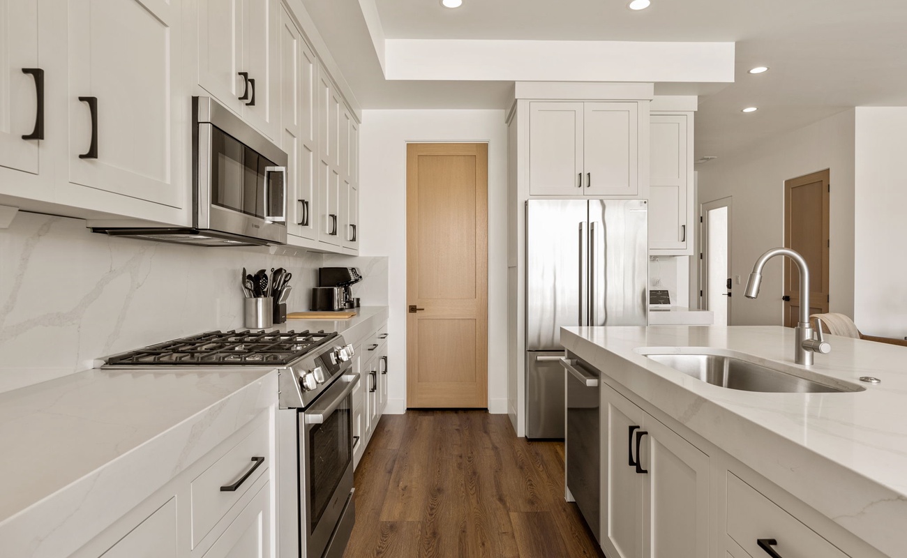 Unit B - Fully Equipped Kitchen