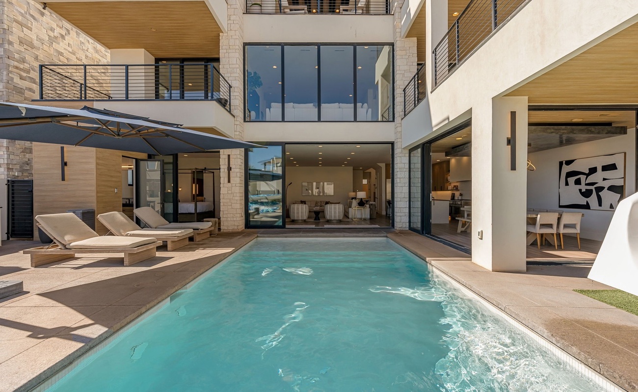 Private Pool + Waterslide
