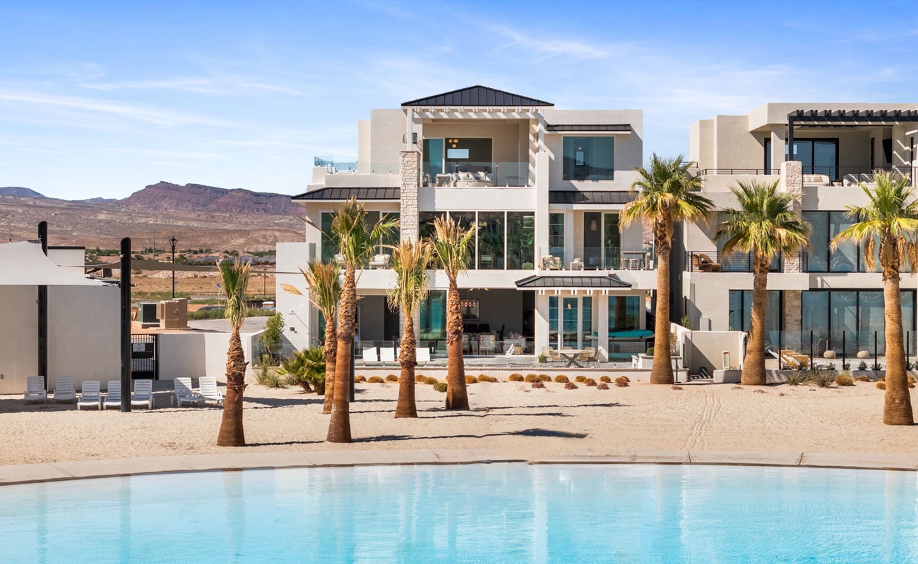 Lagoon Front Backyard