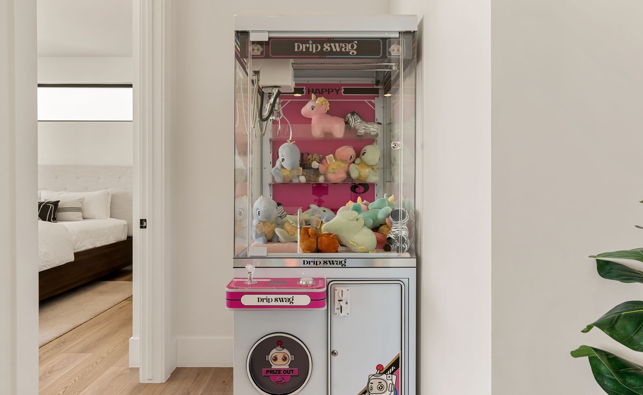 Claw Machine