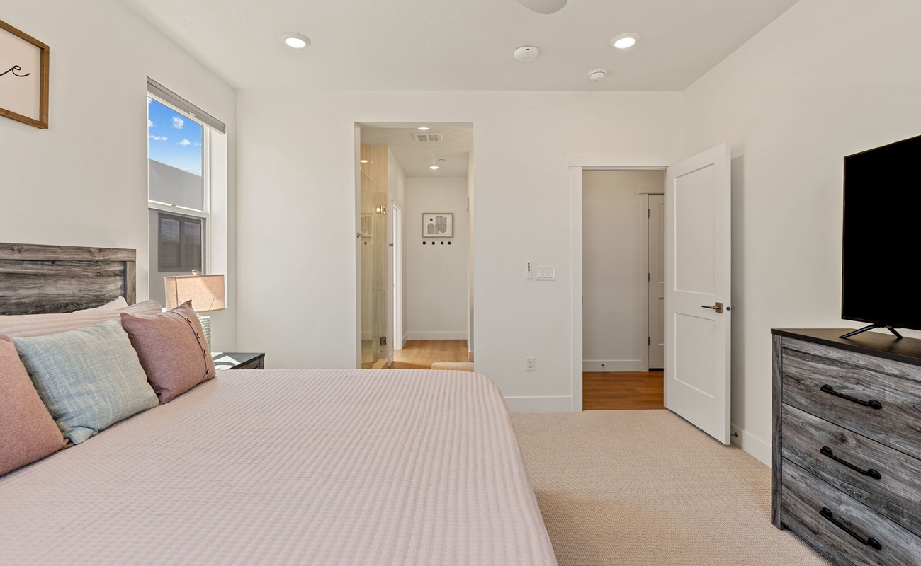 King Bedroom