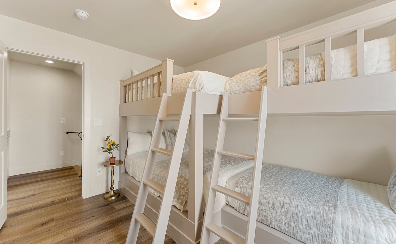 Twin/Twin and Full/Full Bunks