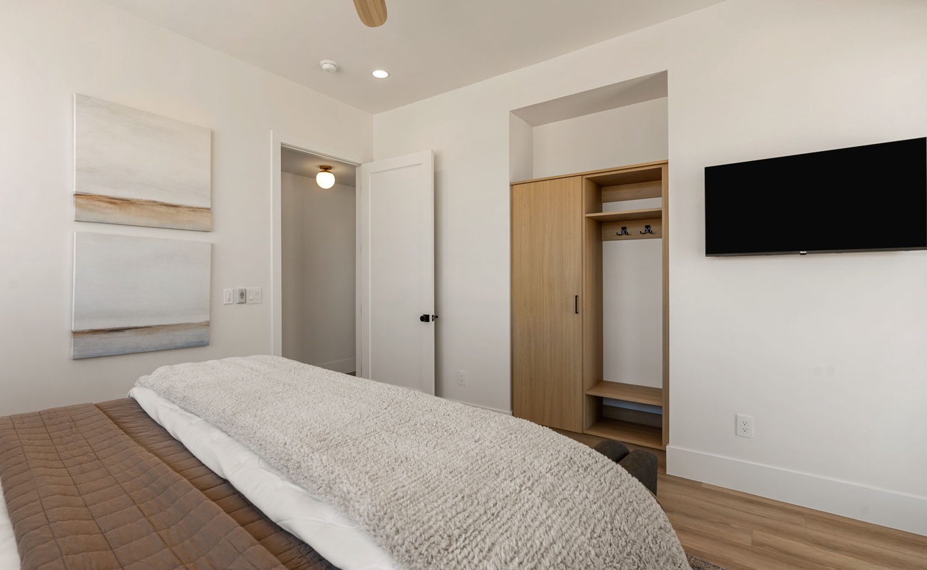 Unit A - King Bedroom