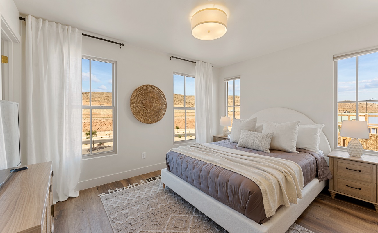 2nd Level Queen Bedroom