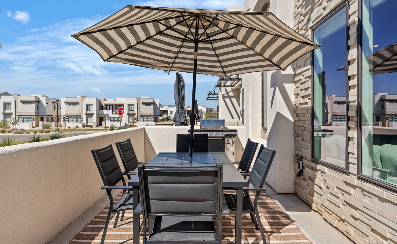 Outdoor Dining Area