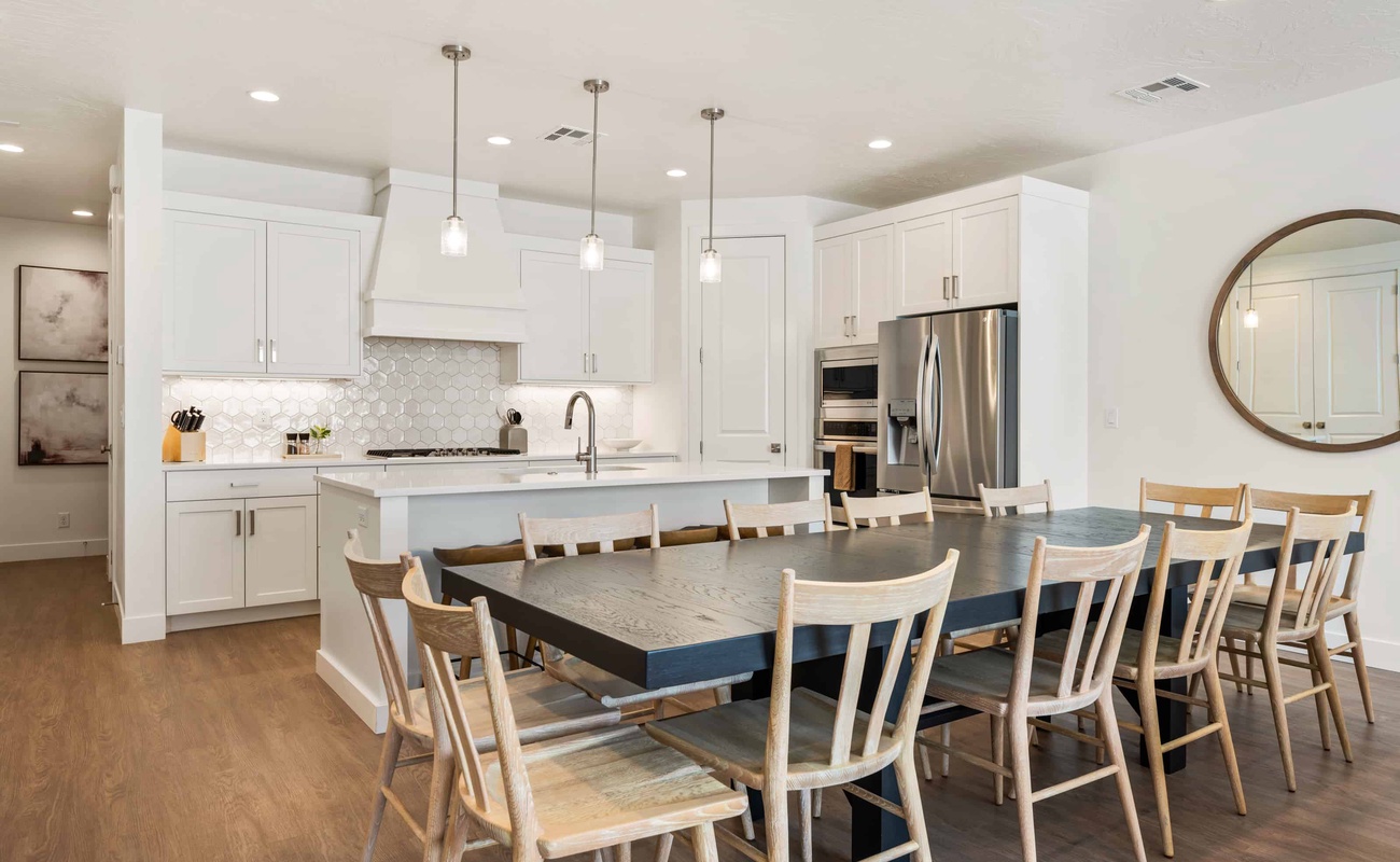 Fully Equipped Kitchen and Dining Area