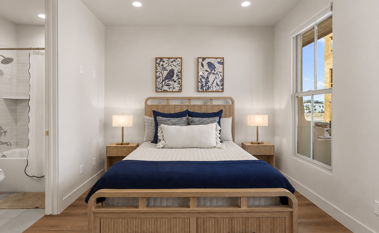 Queen Bedroom