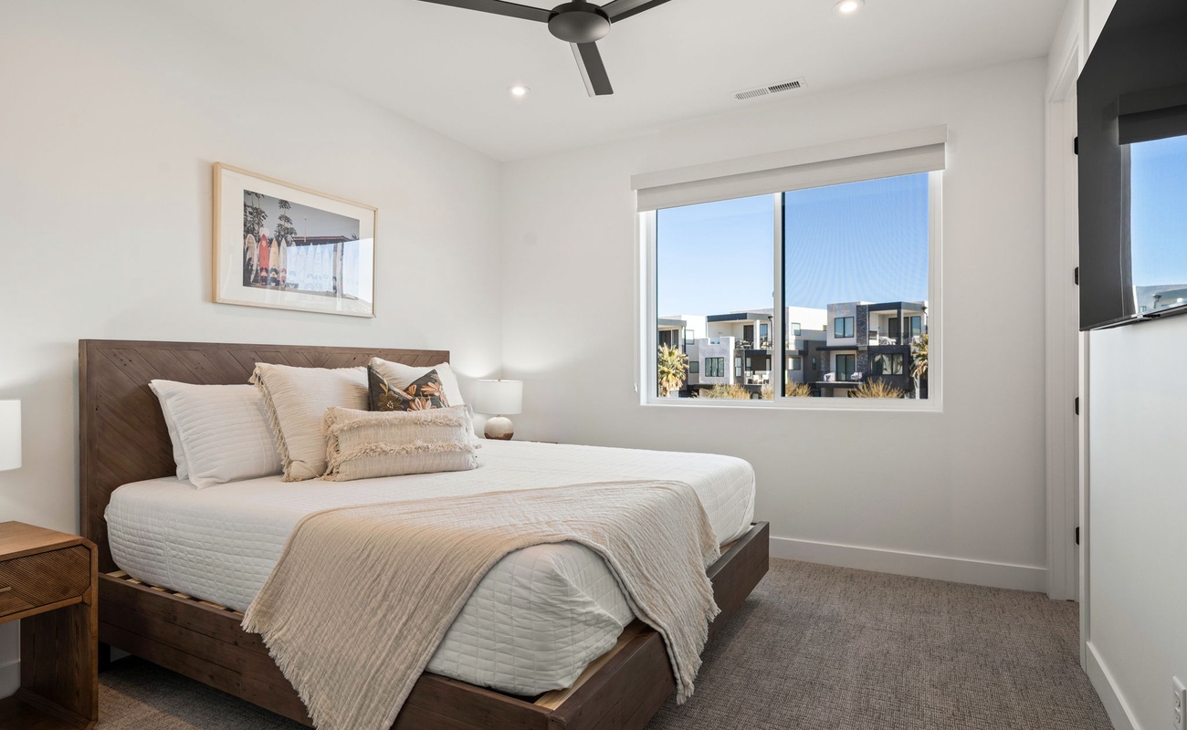 King Bedroom w/ Attached Bath