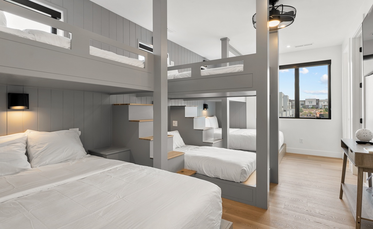 2 Twin/Double + Twin/Twin Bunks