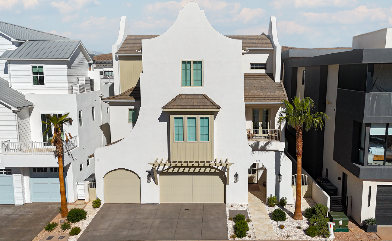 Front Of Unit / 2 Car Garage