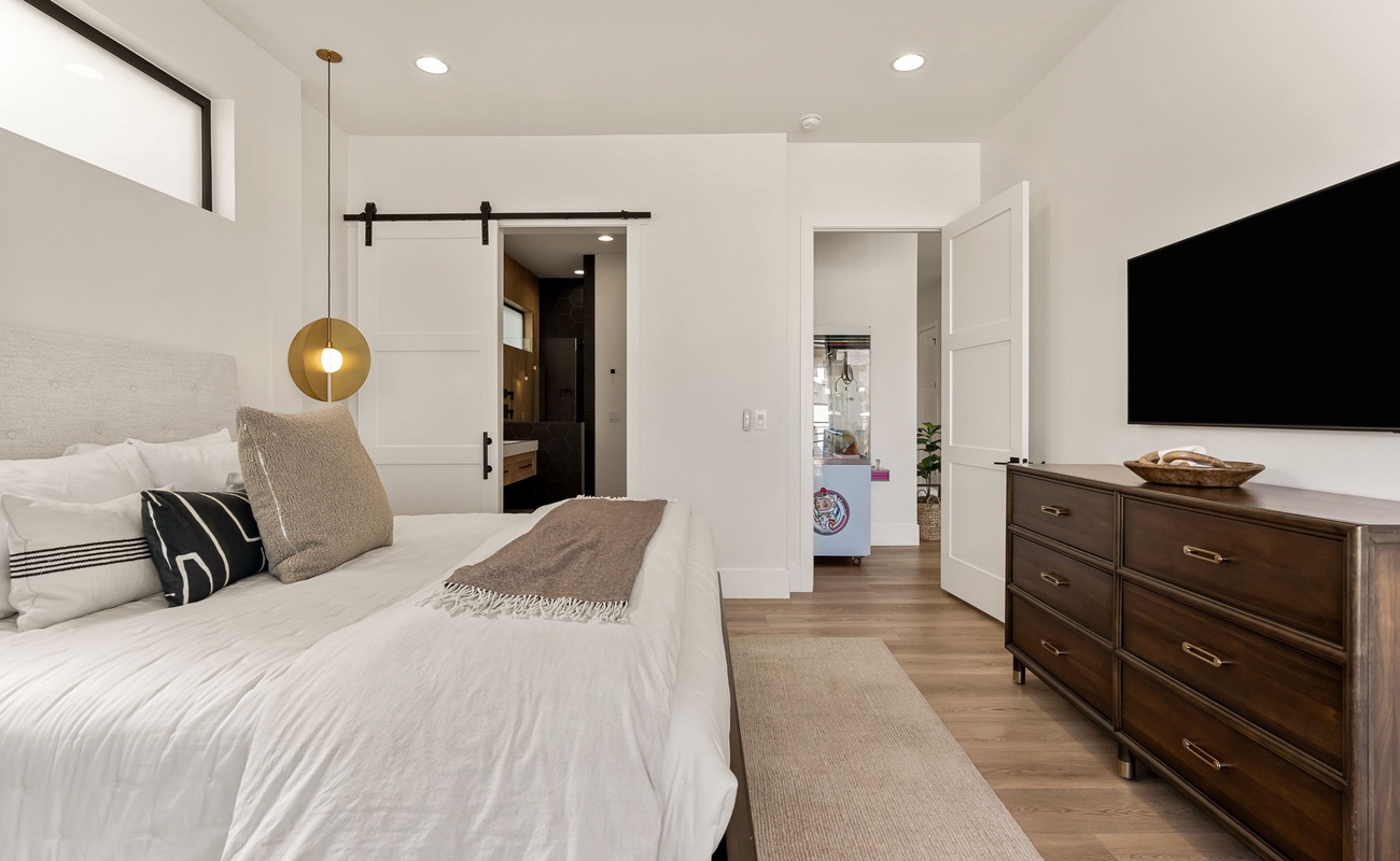 King Bedroom