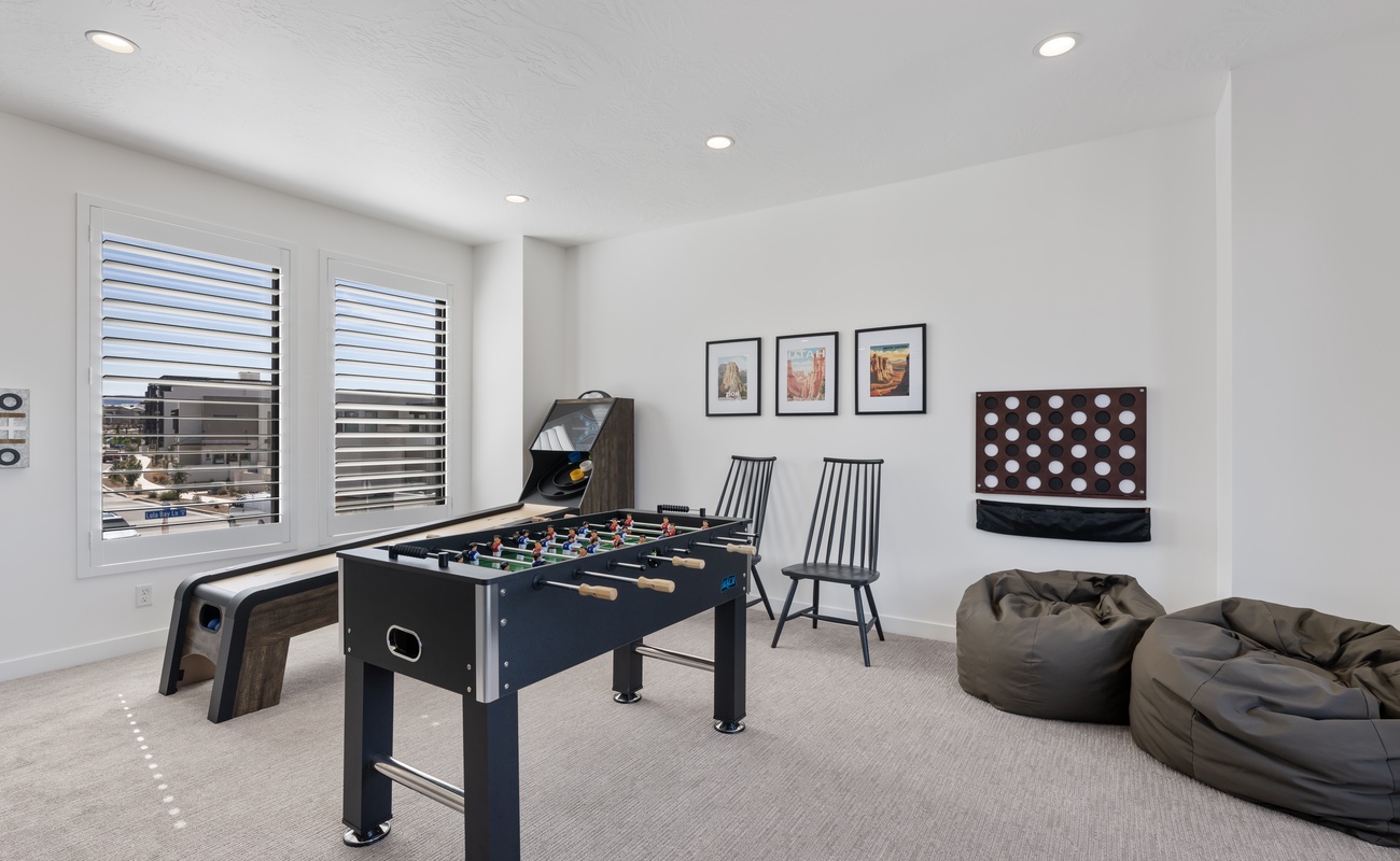 Air Hockey, Skee Ball, Game Room