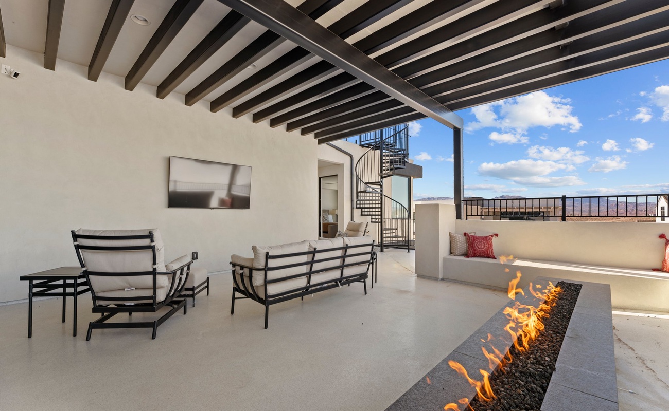 Patio Seating, TV / Fire Table