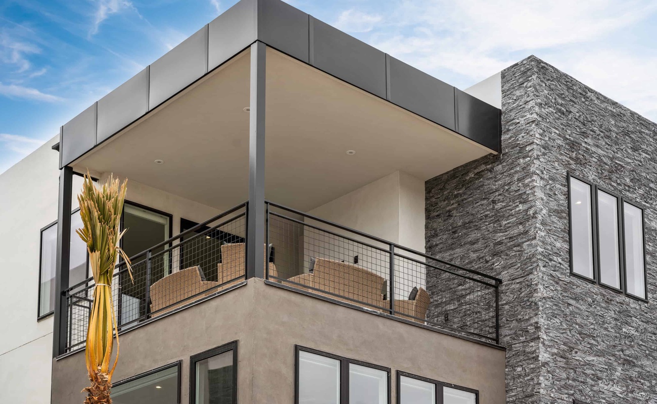 Upper Deck - Fire Table