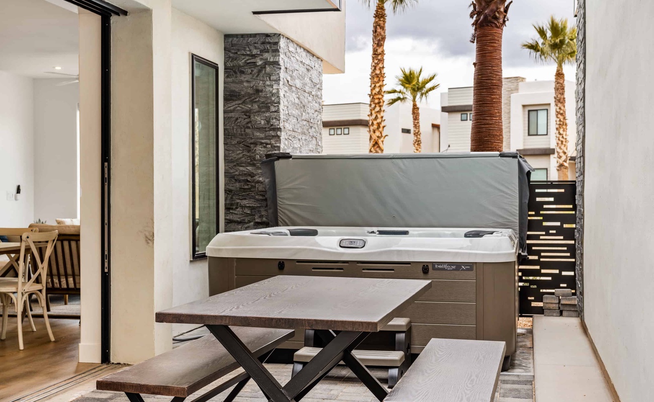 Private Hot Tub