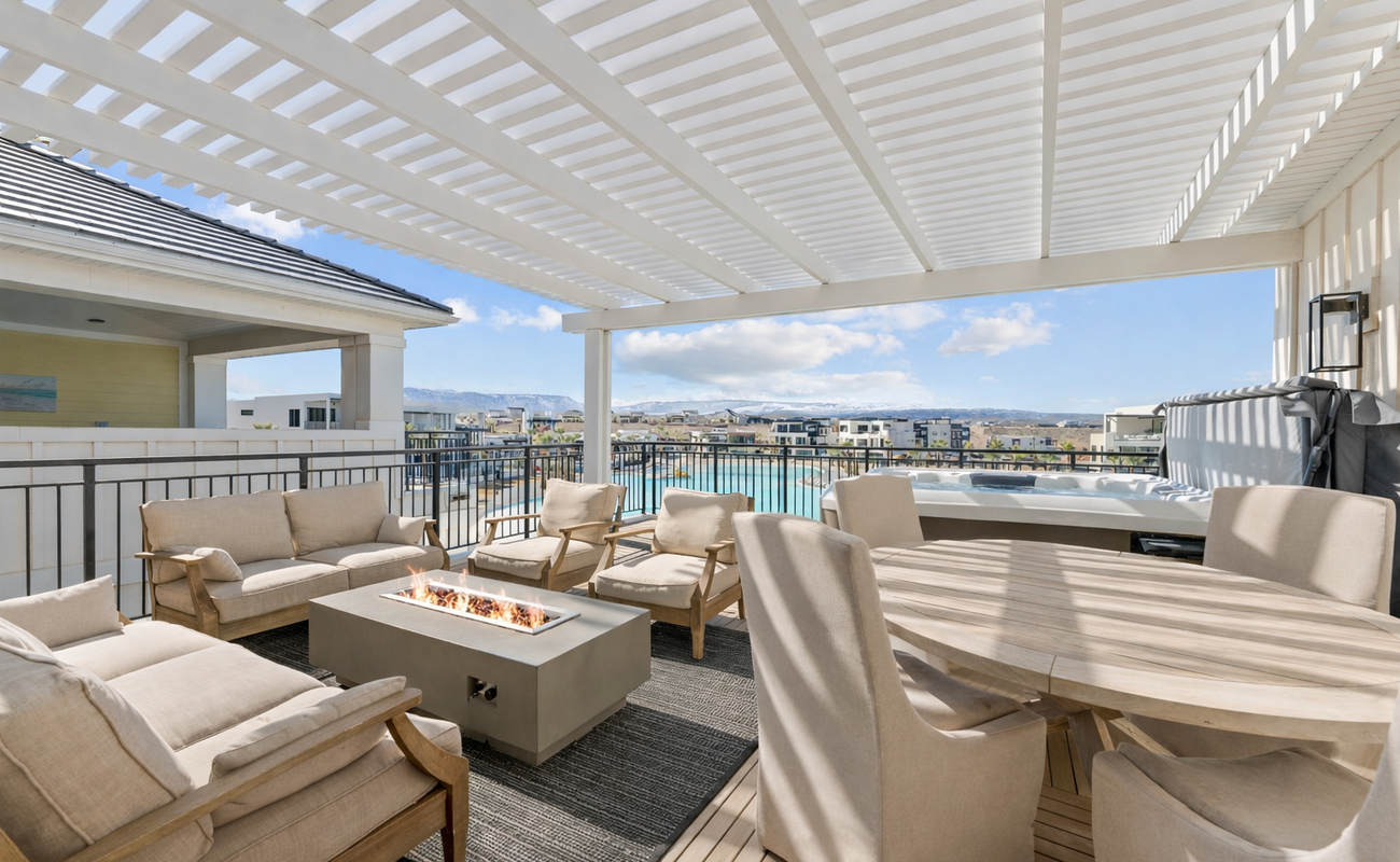 Private Hot Tub + Fire Table