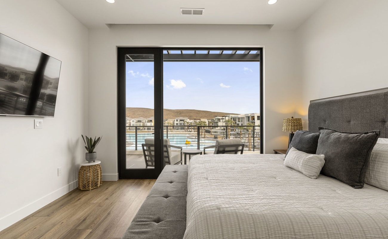 Unit C - King Bedroom