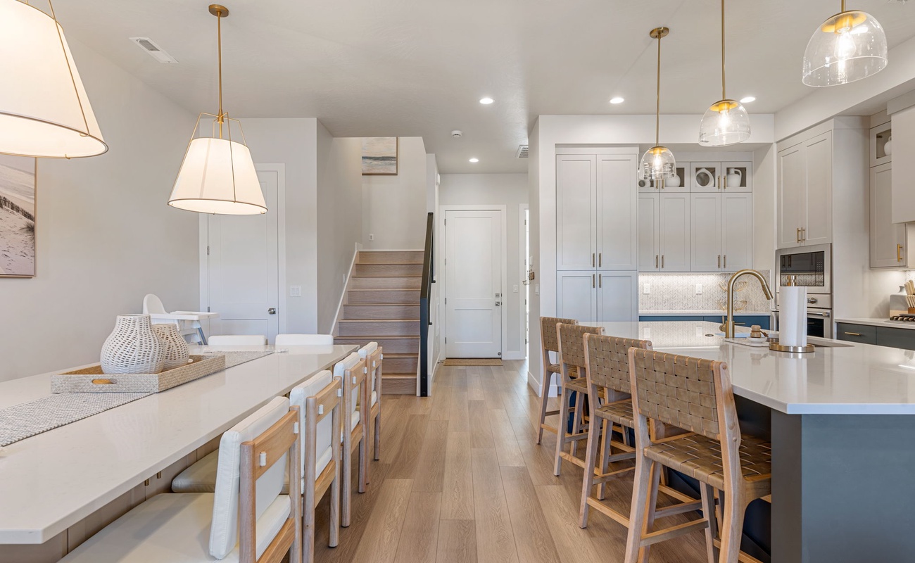 Fully Equipped Kitchen + Dining Area