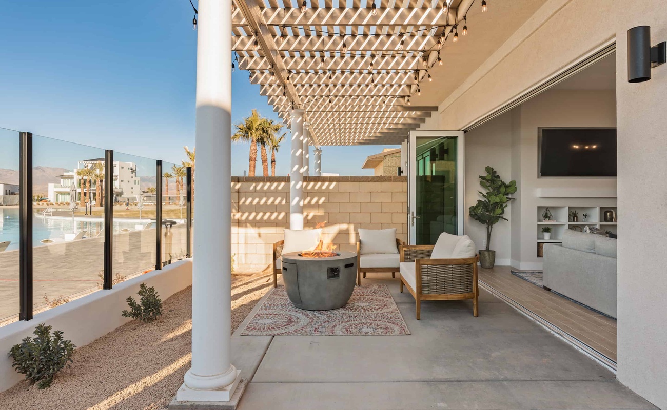 Private Back Patio w/ Fire Table