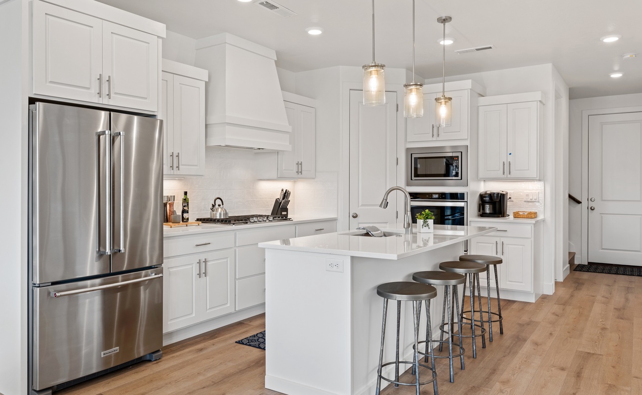 Kitchen with Bar Seating for 4