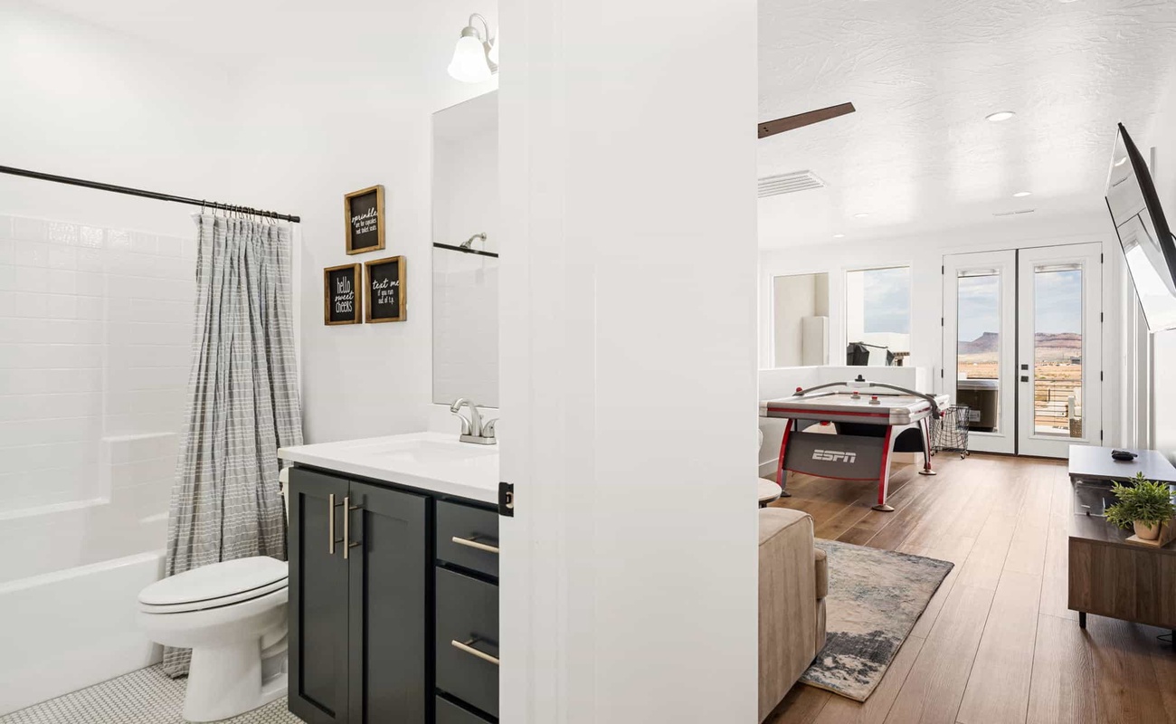 Detached 2nd Floor Bathroom