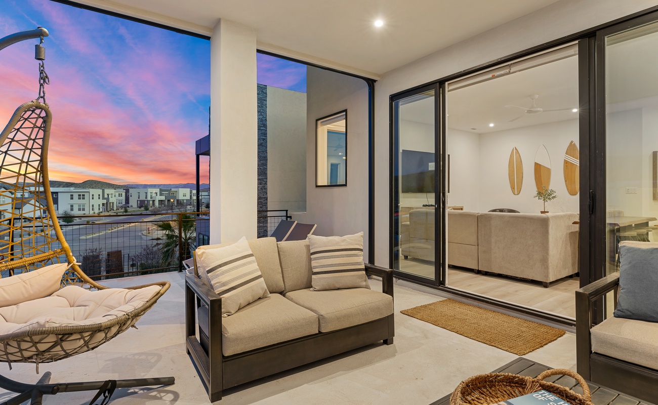 3rd Level Outdoor Seating Area