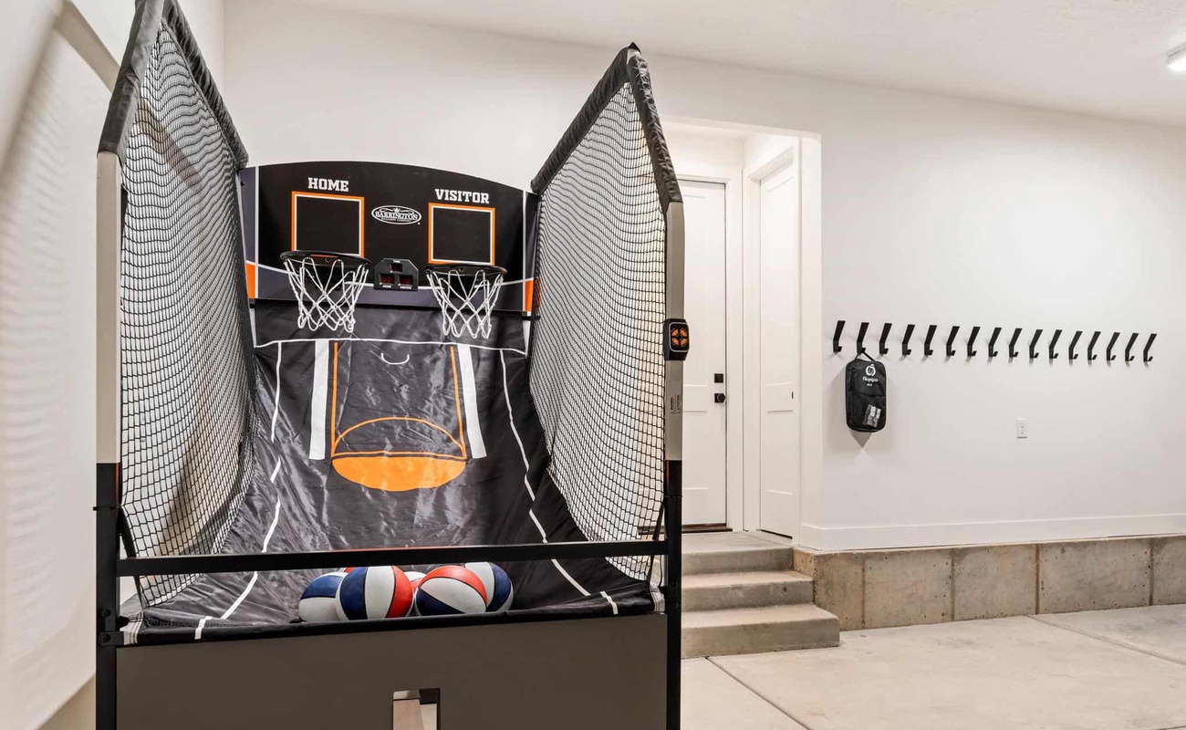 Basketball Shoot-Out-Game