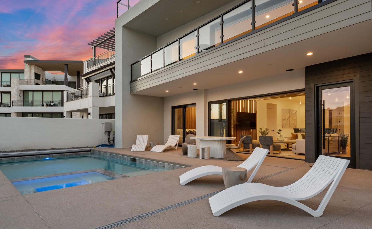 Private Pool / Hot Tub with Lagoon Front Beach Access