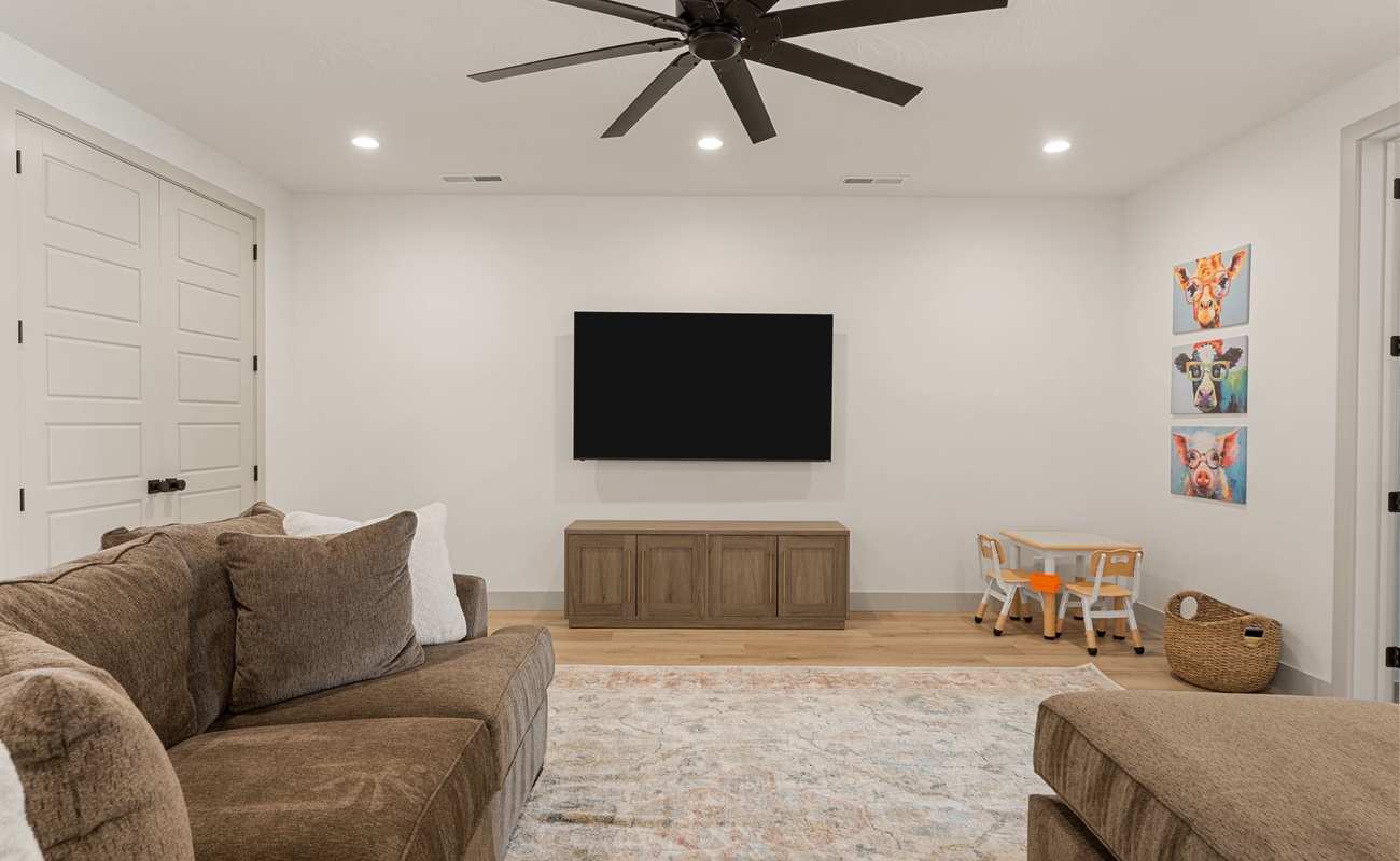 2nd Floor Loft