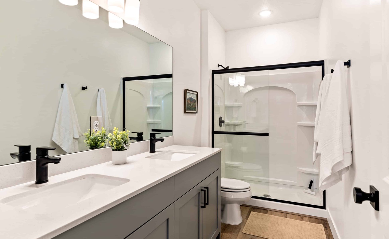 Master Bathroom on Ground Floor