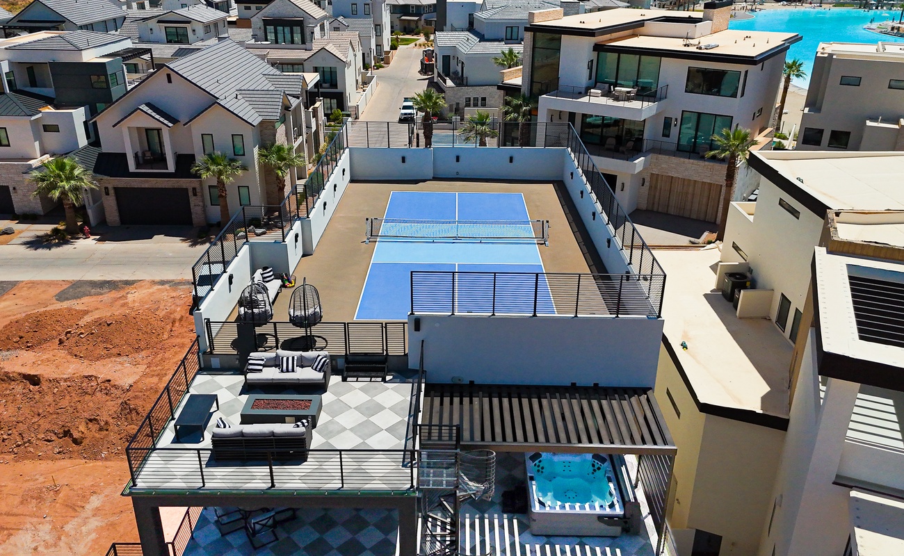House 1: Rooftop Pickleball Court