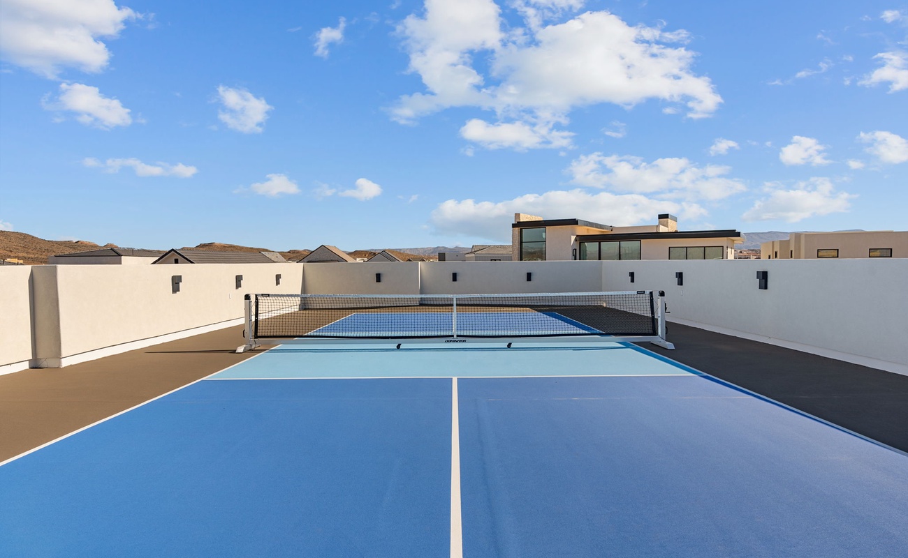 House 1: Rooftop Pickleball Court
