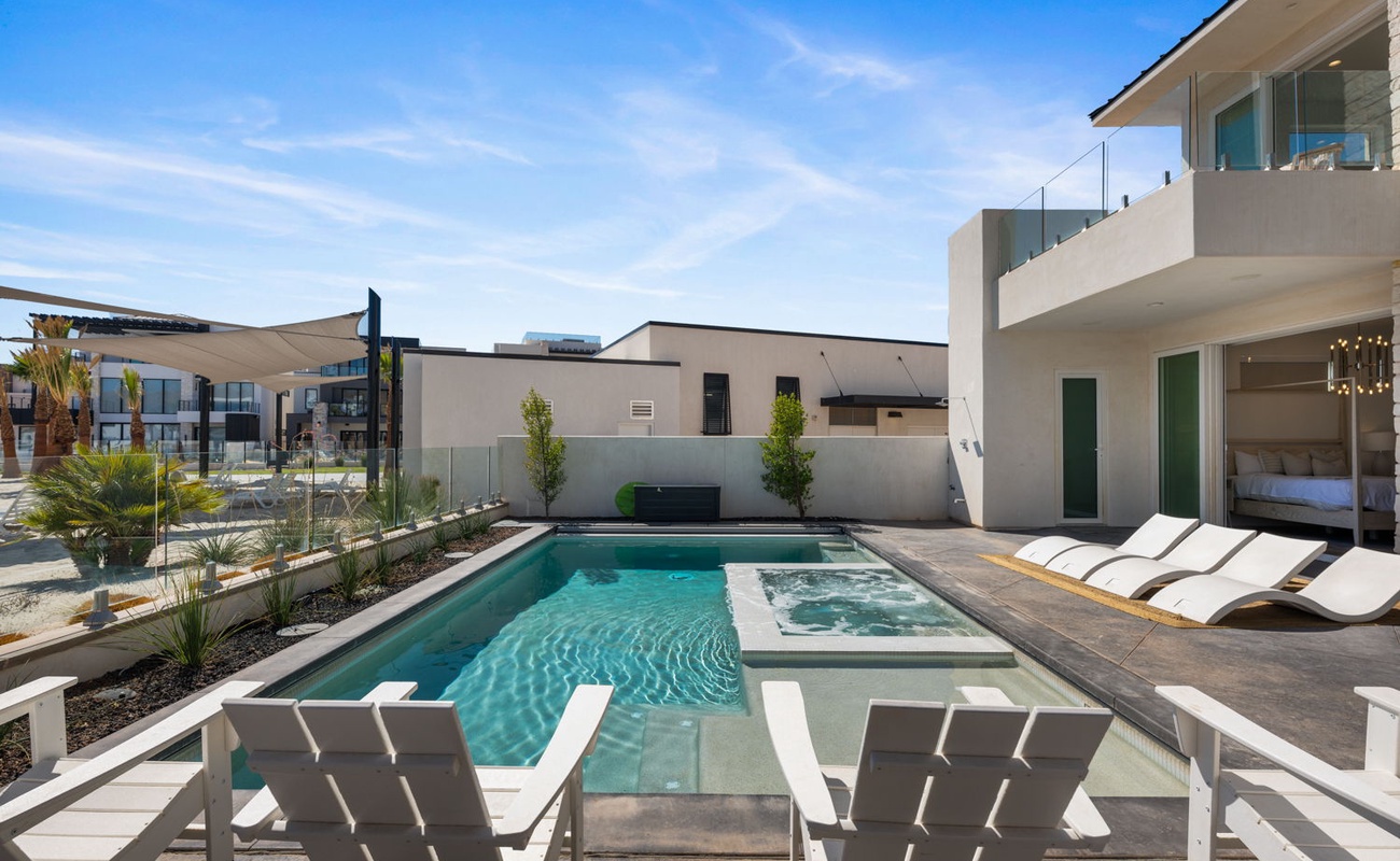 Private Pool and Spa